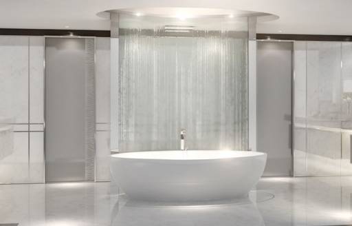 Bathtub on luxury yacht North Star