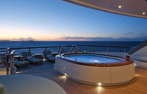 The Jacuzzi featured on superyacht AQUILA