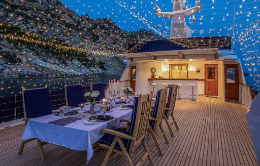 monaco motor yacht alfresco dining 