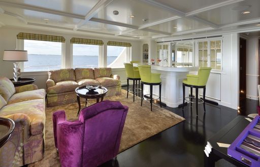 Charter guests can relax and entertain at SAFIRA's bar lounge