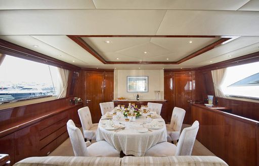 motor yacht falcon island's dining room