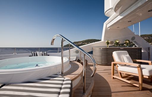 Superyacht THUMPER's deck Jacuzzi and sun loungers