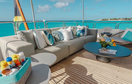Luxury yacht HEAVEN CAN WAIT's lounging areas