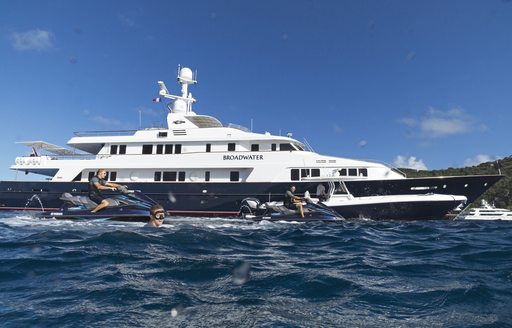 motor yacht BROADWATER cruises in the Mediterranean with charter