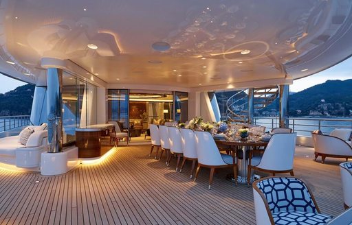 EXCELLENCE yacht alfresco dining