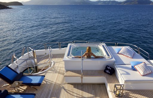 Hot tub on sun deck, Victoria del Mar