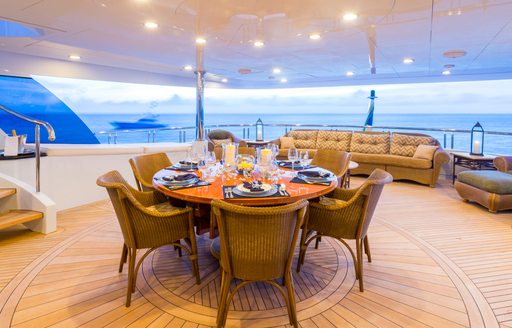 luxe alfresco dining area on board luxury yacht ‘Amarula Sun’ 