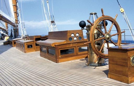 traditional deck aboard classic yacht ELEONORA 
