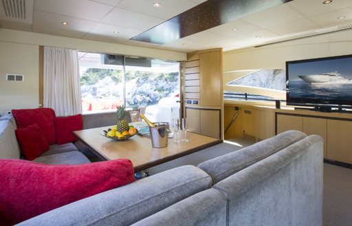 27m 'Tiger Lily Of London': Enjoy a reduced rate Ibiza yacht charter in July photo 6