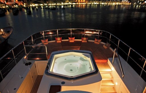 motor yacht DIANE's deck Jacuzzi