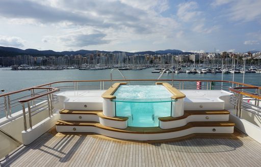 Elevated jacuzzi on deck of charter yacht Cocoa Bean
