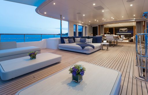 motor yacht go exterior decks