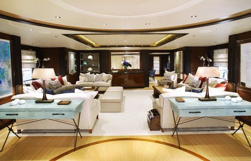 luxury motor yacht BATON ROUGE main salon