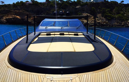 Sunpads on charter yacht NEOPRENE