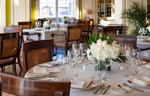 Cafe Martinique Bahamas dining area