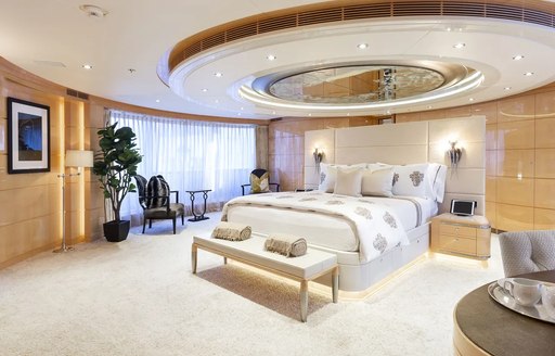 Master stateroom on board charter yacht LADY JJ