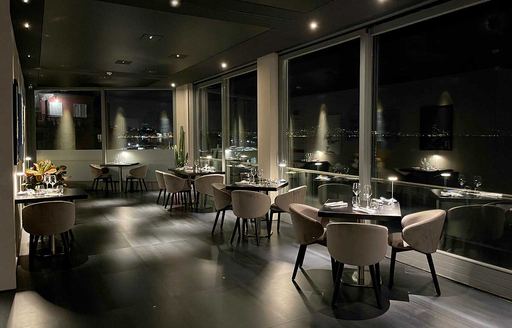 Naples - Palazzo Petrucci dining area night