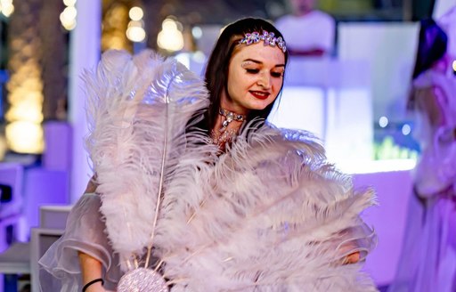 Performer at Yas Marina, Abu Dhabi restaurant, Aquarium