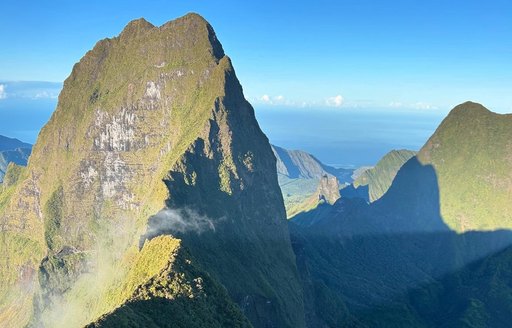 Tahiti - Mount Aorai peaks