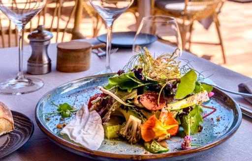La Table de Mina Porto-Vecchio dining area, food