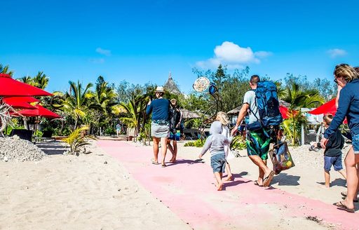 New Caledonia - Île aux Canards beach people