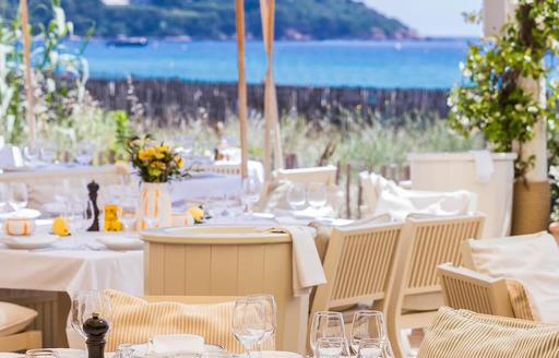 Loulou St Tropez dining area