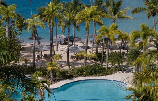 Antigua - Curtain Bluff Resort pool area