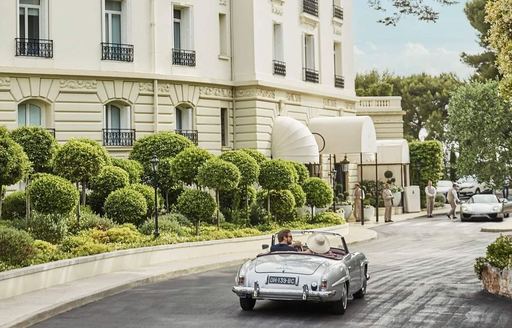 grand hotel cap ferrat entrance