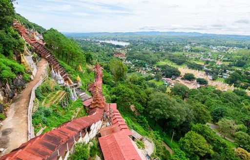 Myanmar - Pindaya Caves cliff view