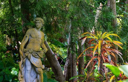 Hunte's Gardens Barbados statue