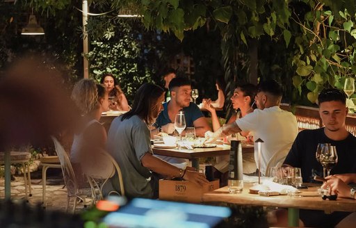 Prosilio Zakynthos outdoor dining area, people
