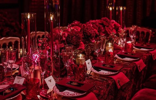 Le Ti St Barts dining table