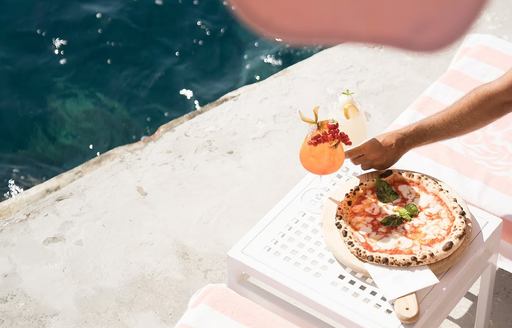 Amalfi Coast - Palazzo Avino pizza