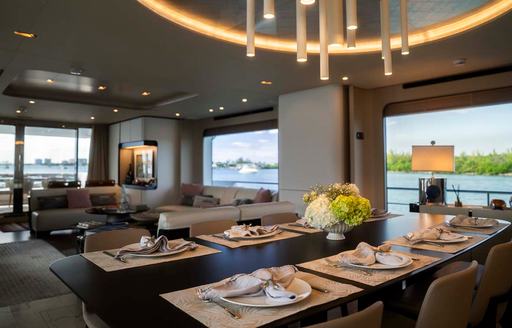 Charter yacht ALEGRIA main salon overview