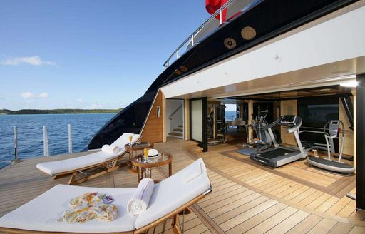 Charter yacht AMARYLLIS sun loungers