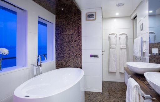 Master en suite on board charter yacht GHOST III