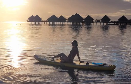 Tahiti - Toaroto Beach sunset person