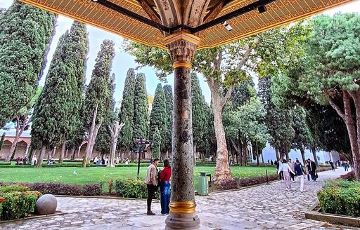 Topkapi Palace Museum Istanbul garden