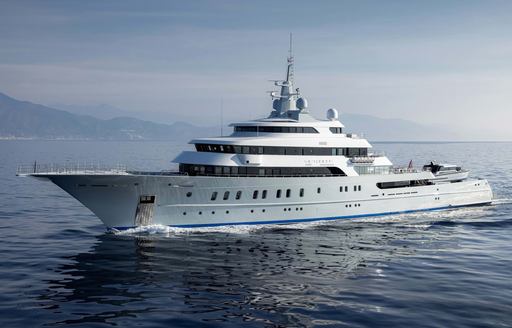 Charter yacht VICTORIOUS at sea
