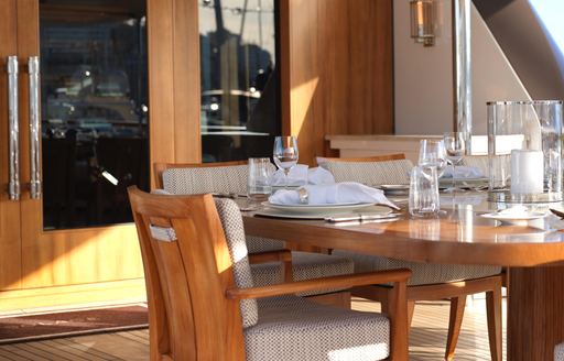 Charter yacht SOLACE exterior dining set up
