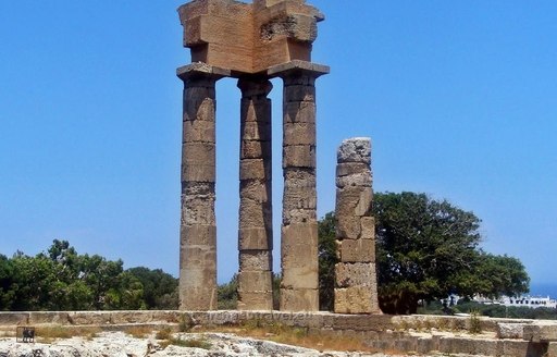 Acropolis of Rhodes temple