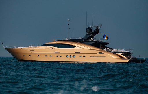 Charter yacht AK ROYALTY at sea