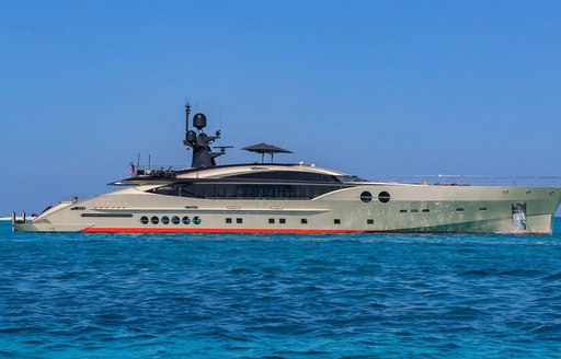 Charter yacht DB9 at sea