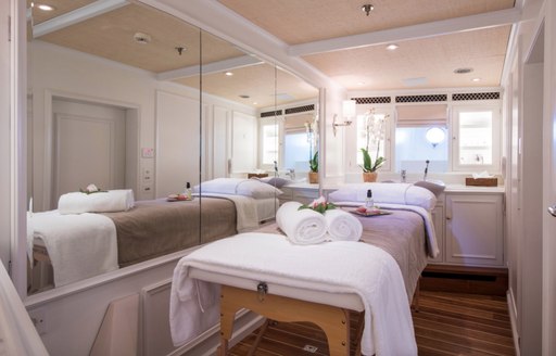 massage bed in the spa room aboard superyacht Haida 1929