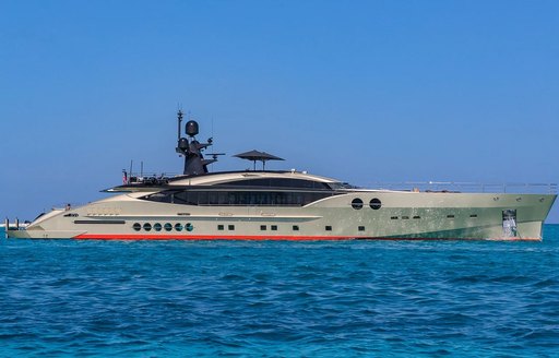 Charter yacht DB9 at sea