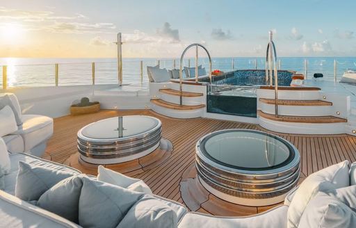 Charter yacht BATELLO overview of deck Jacuzzi