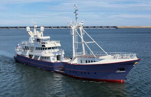 Charter yacht SCINTILLA MARIS at sea