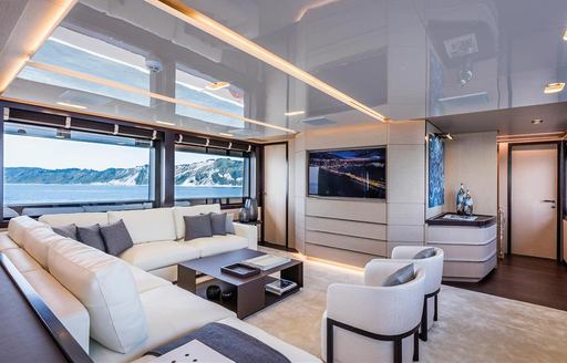 Charter yacht BACK 9 AND A HALF main salon lounge area