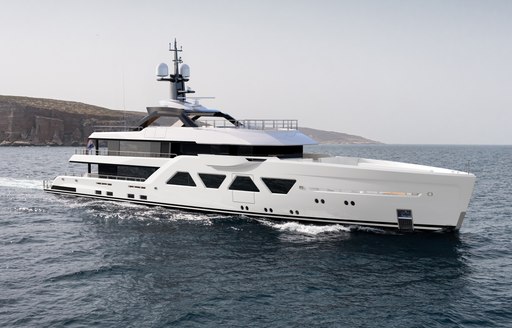 Charter yacht MEMORIES at sea
