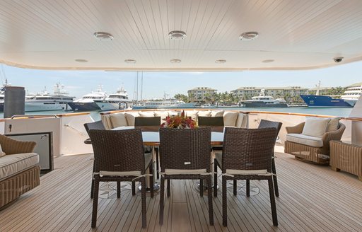 alfresco dining on board luxury yacht PRAXIS 